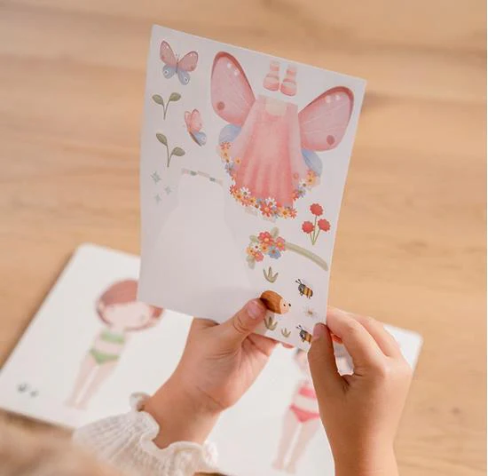 Little Dutch - Libro Dress Me Up Rosa & Friends - con Stickers - immagine 4