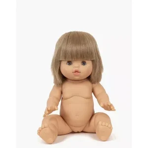 Bambola Minikane Yze che chiude gli occhi
